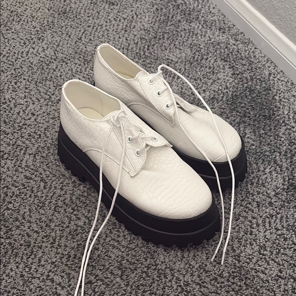 Snake skin platforms